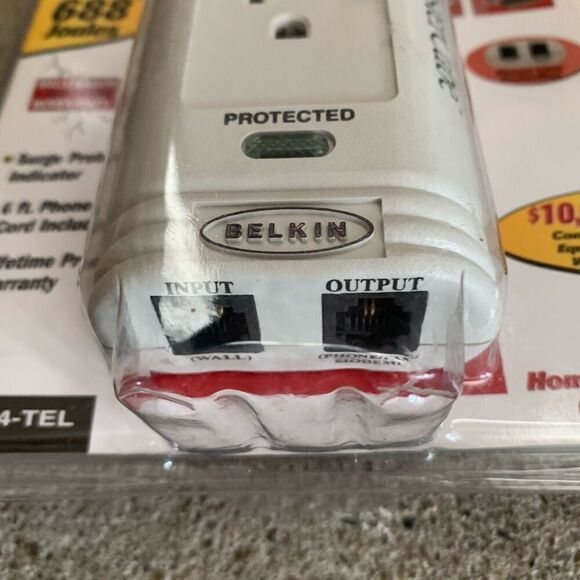 Belkin MasterCube 688 Joules Surge Protector F5C594-TEL *New* - Picture 2 of 4